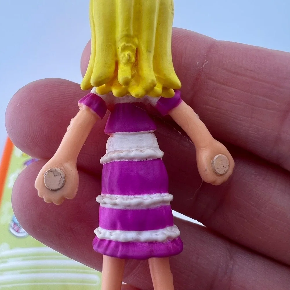 Vintage Polly Pocket Locker‎ Playset w Dolls Early 2000s Mattel Purple Outfits